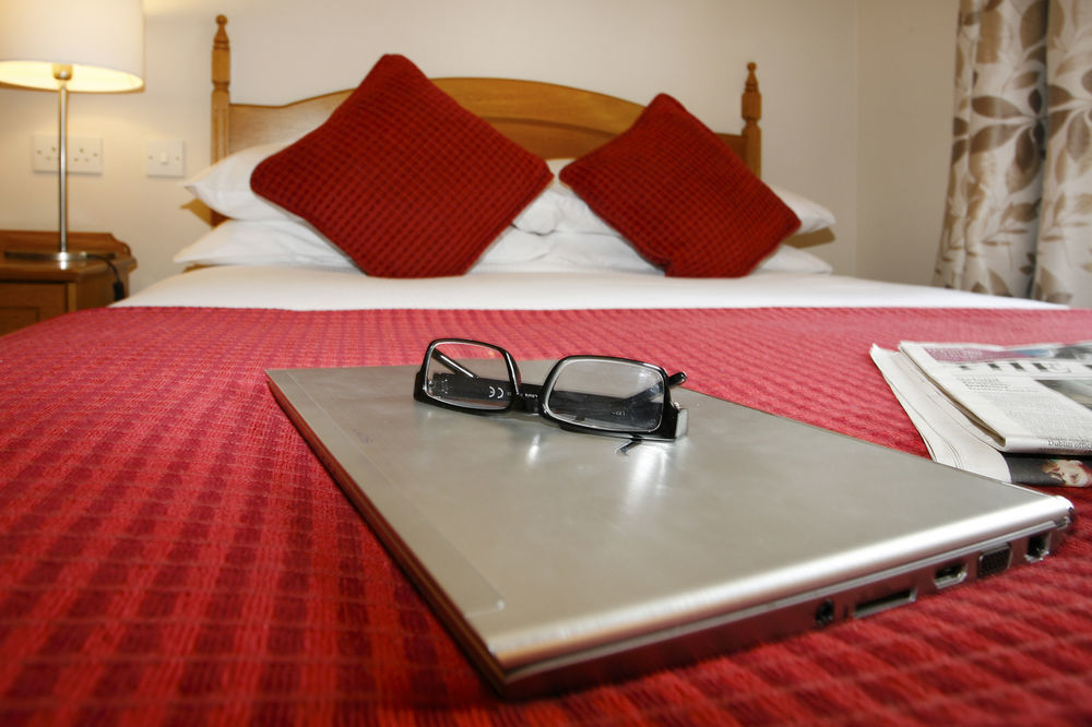 Temple Gate Hotel เอนนิส ภายนอก รูปภาพ