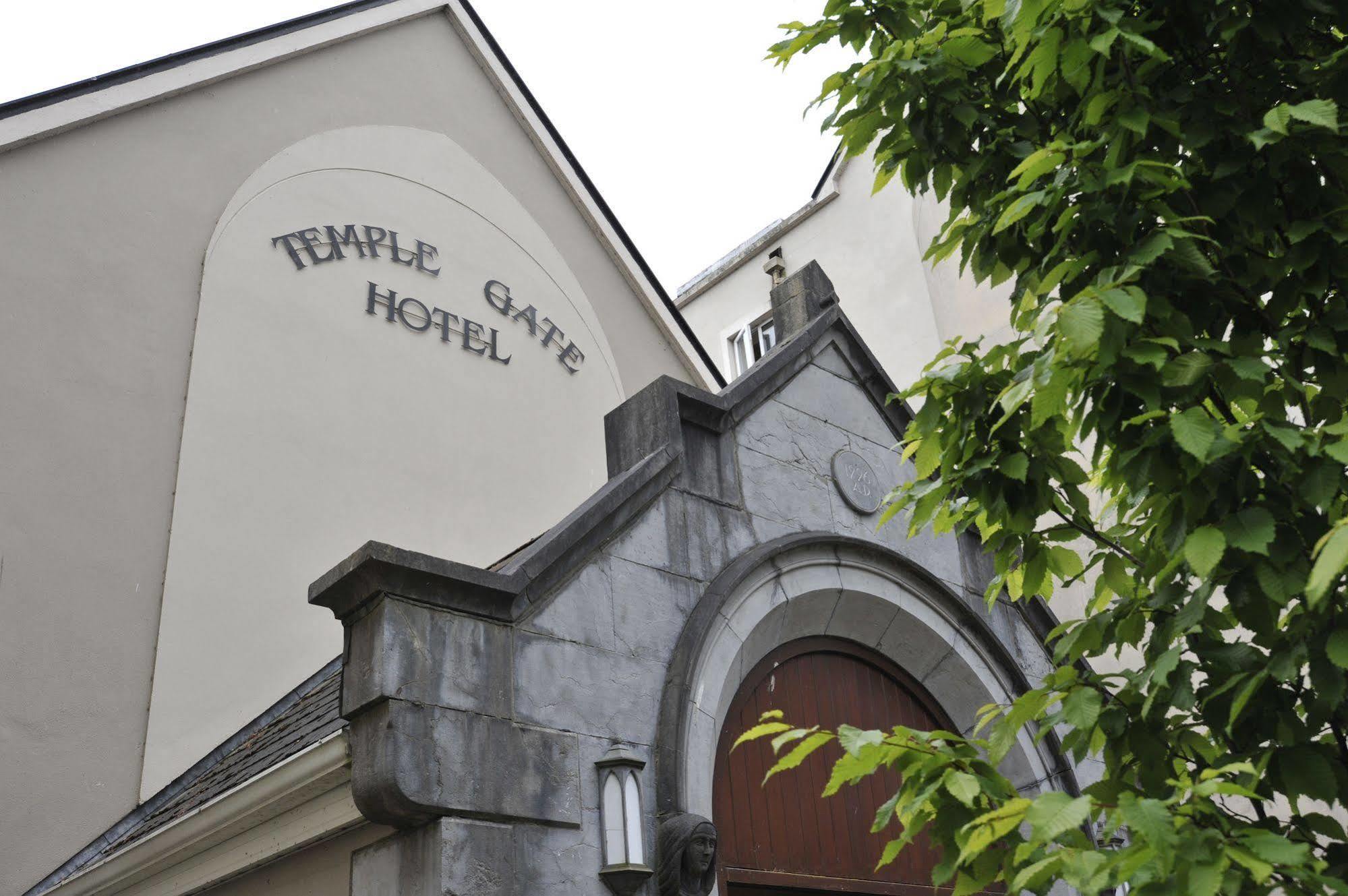 Temple Gate Hotel เอนนิส ภายนอก รูปภาพ