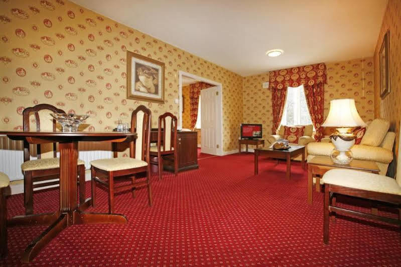 Temple Gate Hotel เอนนิส ภายนอก รูปภาพ